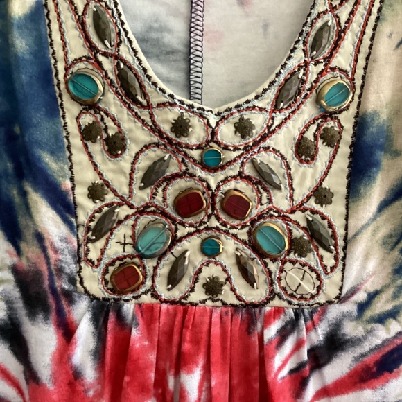 Unique top with beading on front Venus Clothing - Picture 2 of 6